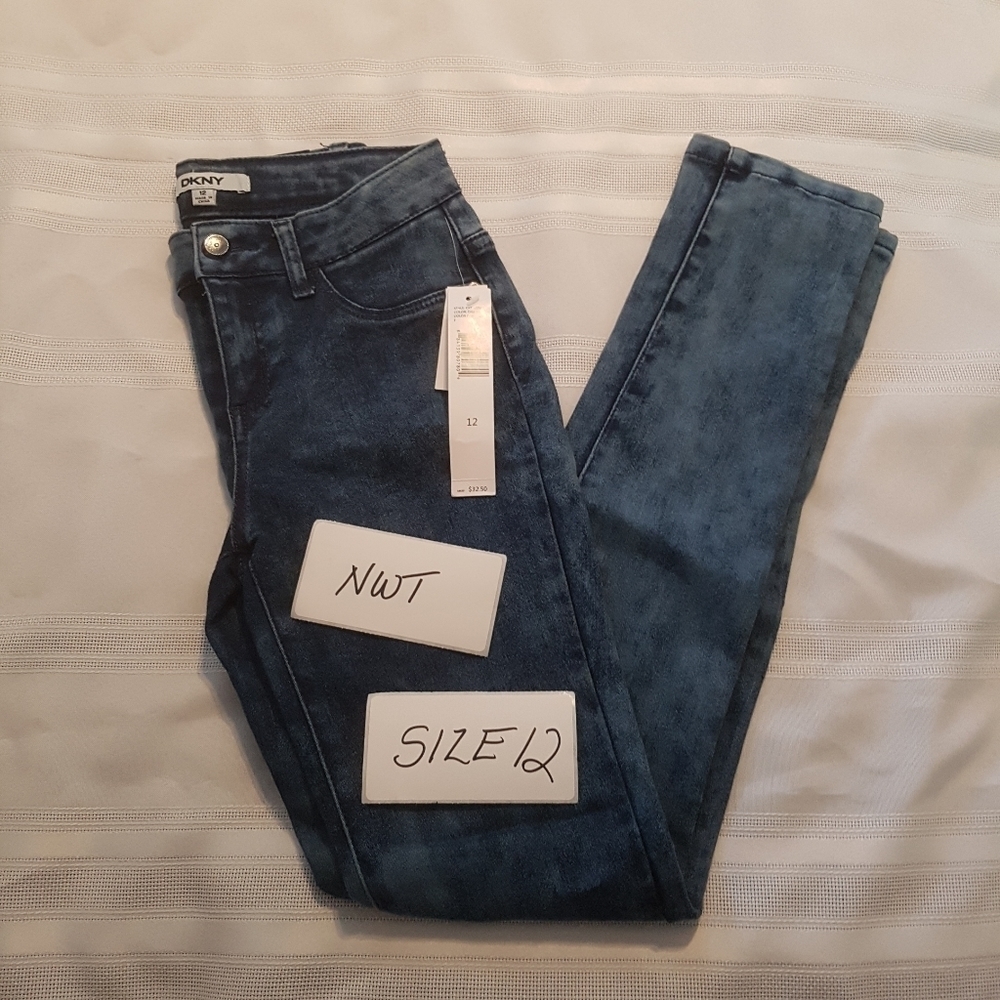 DKNY girls size 12  jeggings